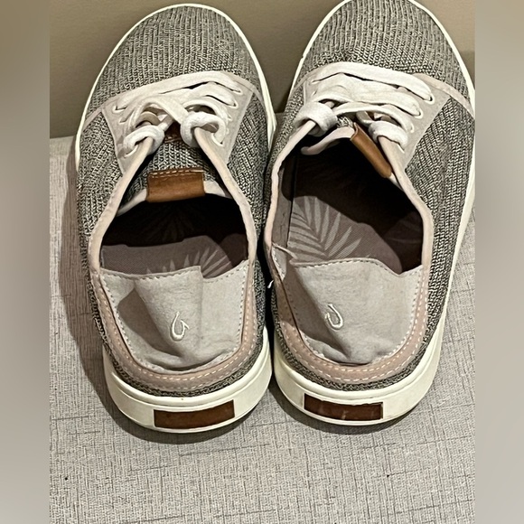 OluKai Grey & Tan Slip-on Sneakers
Size 9 - Picture 4 of 7